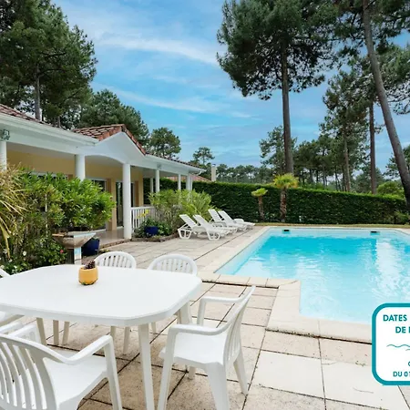 Feriehus Piscine Pour 8 A *